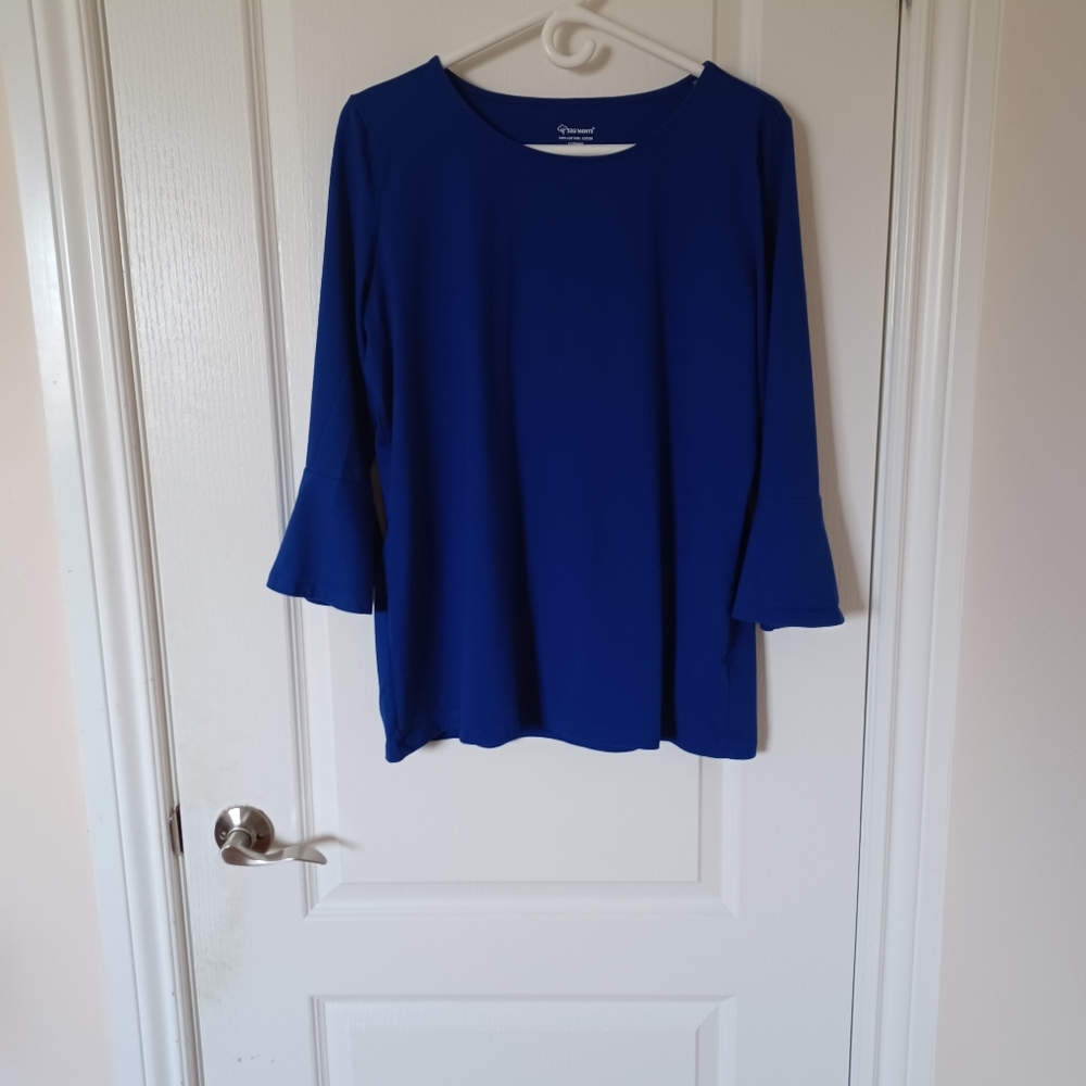 Long sleeve top